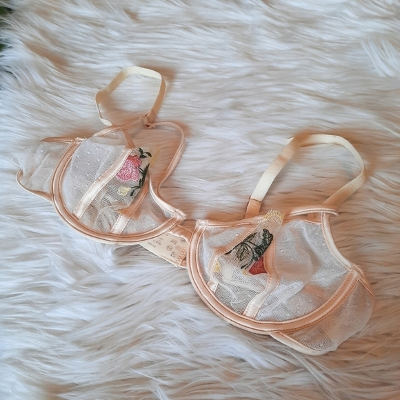 Lounge Champagne Embroidered Floral Bra 32C - Picture 4 of 8